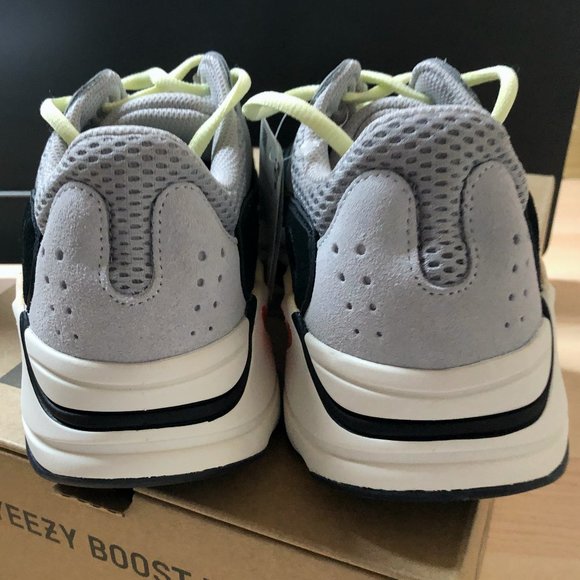 yeezy 700 boost main image 6